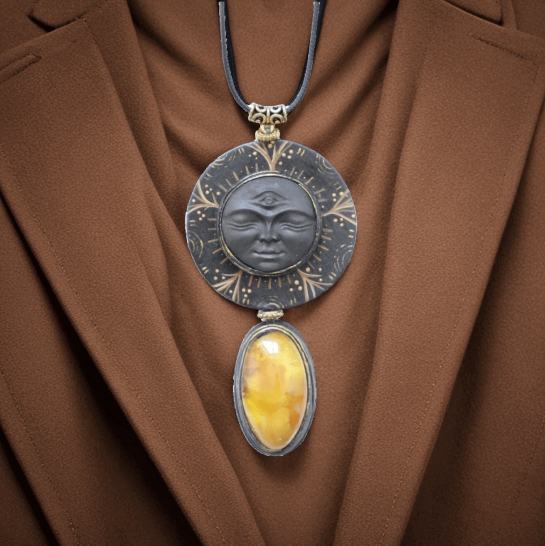 Кулон из янтаря "Счастья" - Тайна души