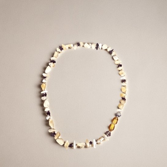 Янтарные бусы