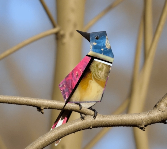 Брошь из янтаря "Сойка" - Золотое утро