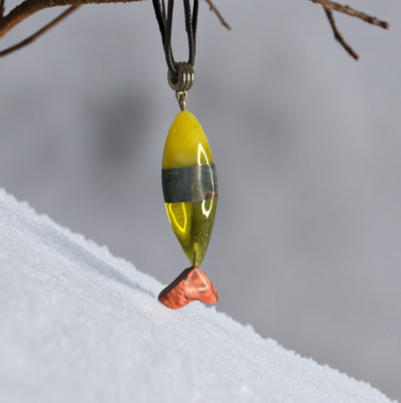 Кулон из янтаря "Рыба" - Легенда природы