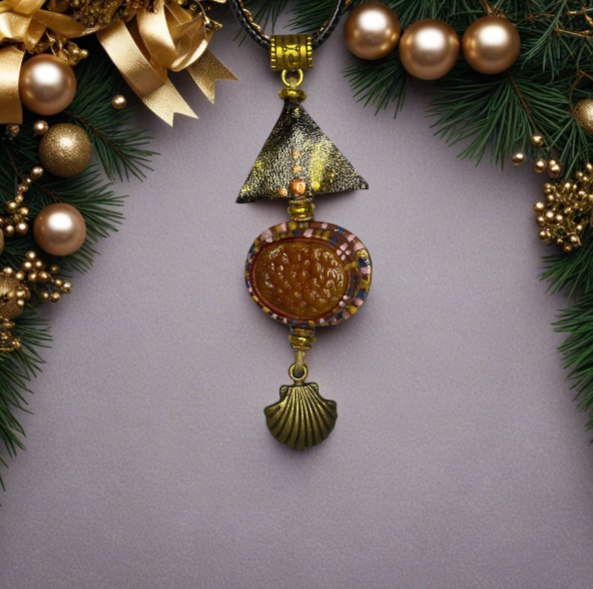 Кулон из янтаря "Рыба" - Закат