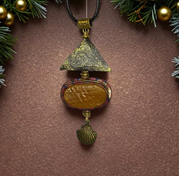 Кулон из янтаря "Рыба" - Янтарная радость